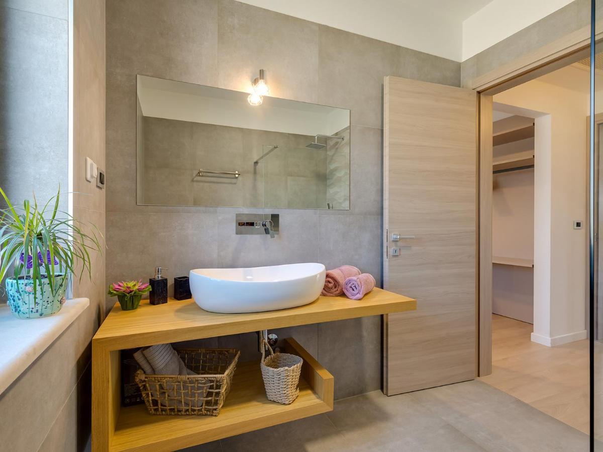 Villa Flora Vabriga Tar-Vabriga Екстер'єр фото